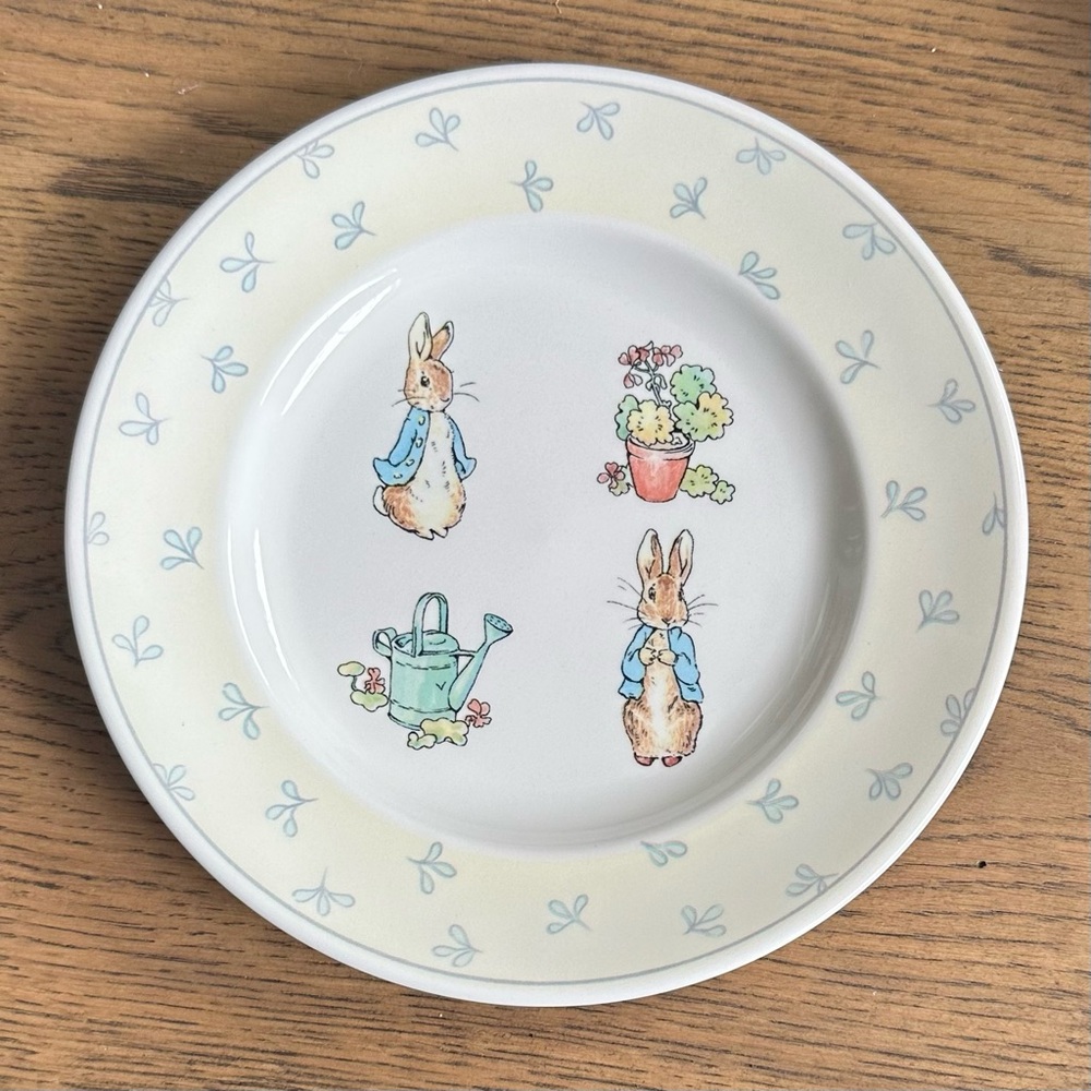 Wedgwood England Beatrix Potter Peter Rabbit Plate 7"